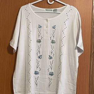 😀 EXTRA SHENANIGANS TOP WOMENS (1X)  PREOWNED EXCELLENT CONDITION